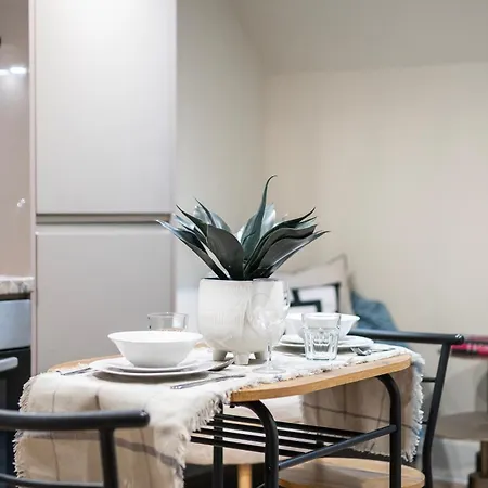 Luxury Tower, Penthouse & Split Level In Centre * ليدز