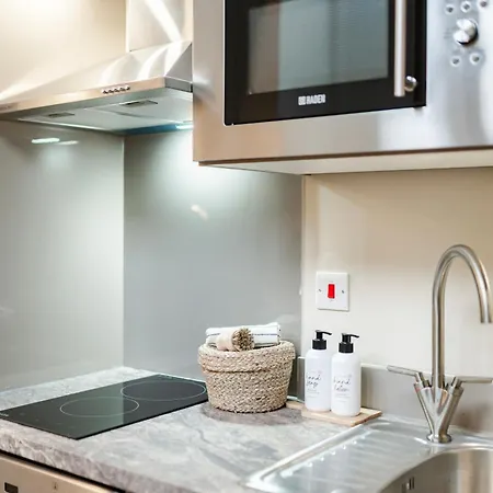 Luxury Tower, Penthouse & Split Level In Centre