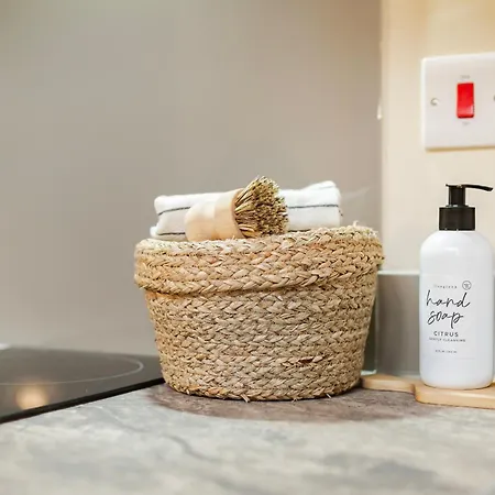 Luxury Tower, Penthouse & Split Level In Centre *