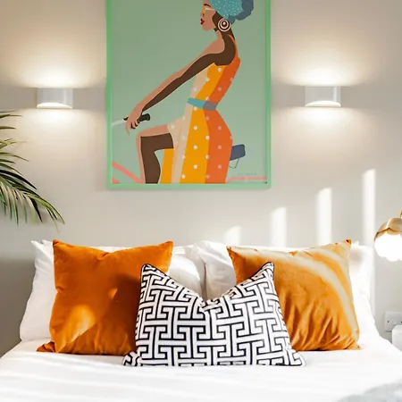 شقة Luxury Tower, Penthouse & Split Level In Centre *