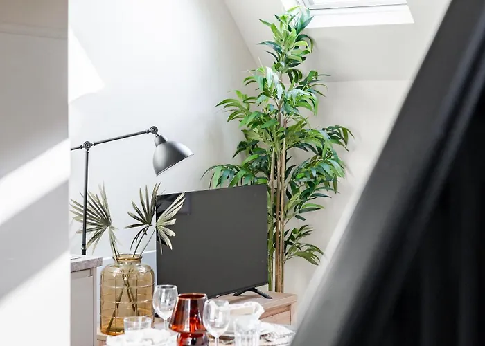 Luxury Tower, Penthouse & Split Level In Centre Апартаменти *