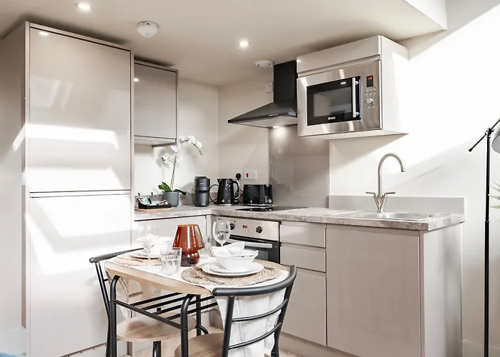 Luxury Tower, Penthouse & Split Level In Centre Leeds (West Yorkshire)