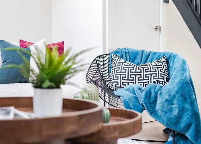 Apartment Luxury Tower, Penthouse & Split Level In Centre *